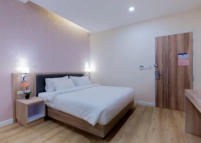 Hotel Leela Orchid