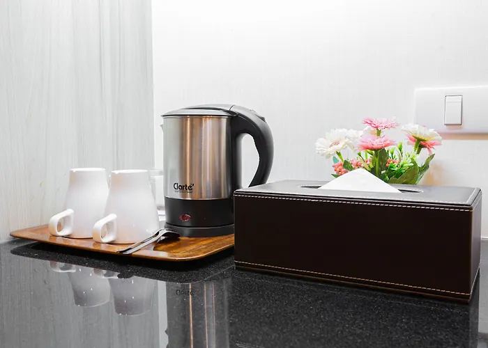 Hotel Leela Orchid